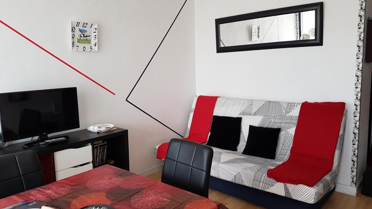Studio-Cabine Simple Et Fonctionnel A 乌尔加特 外观 照片